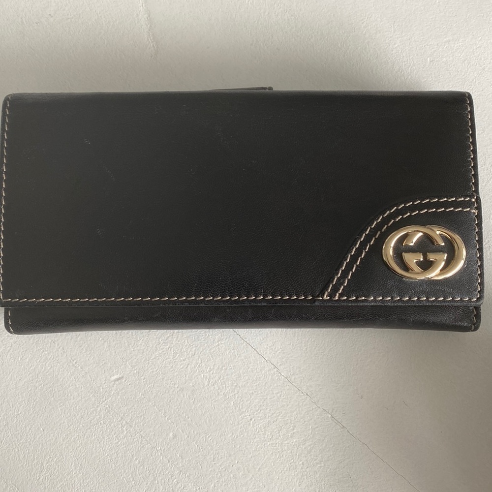 Large Gucci continental wallet